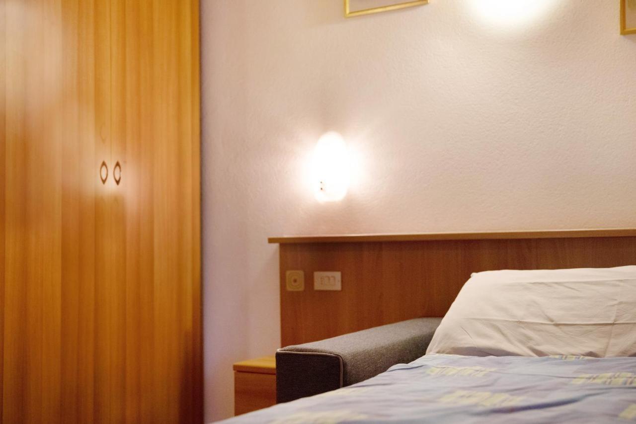 Baita Campacc Vago Apartment Livigno Exterior photo